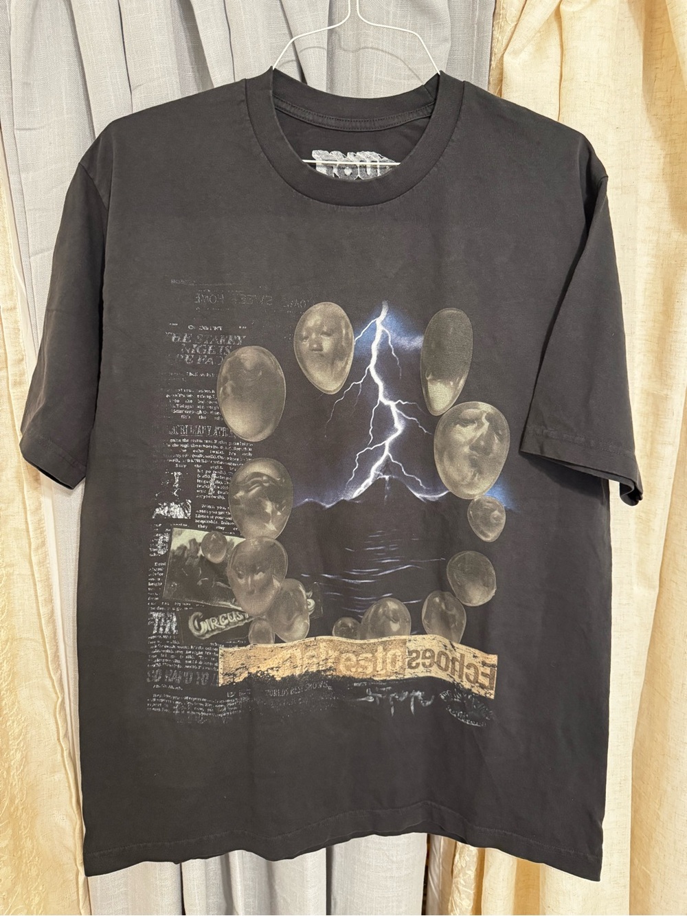 Travis Scott Black Short-Sleeve Lightning Orb Graphic Tee